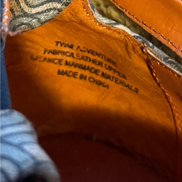 Super cute slip on shoes 7.5 gently worn - Picture 5 of 5